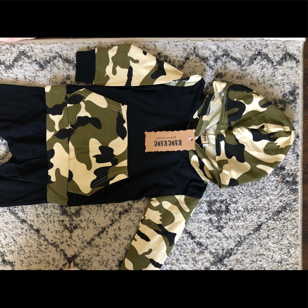 NWT 12 Month Infant Boy Army outfit